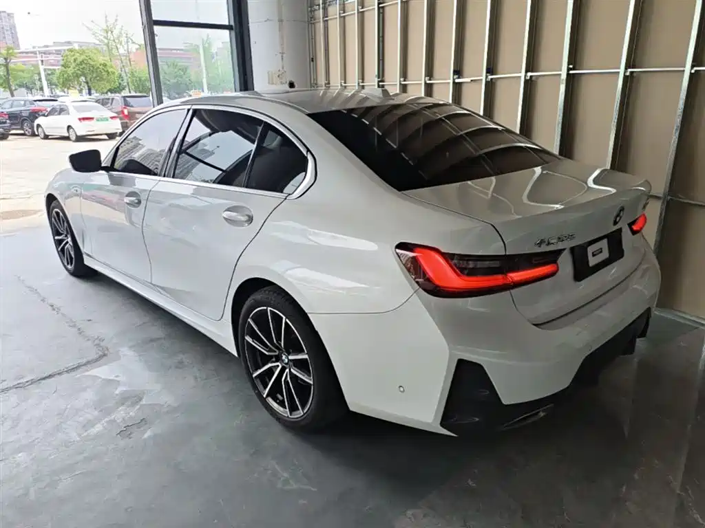 BMW 3 Series 2023 325Li M Sport Package фото 5