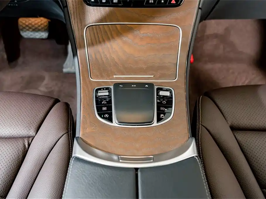 Mercedes-Benz GLC 2022 Facelift GLC 300 L 4MATIC Dynamic Collector's Edition фото 15