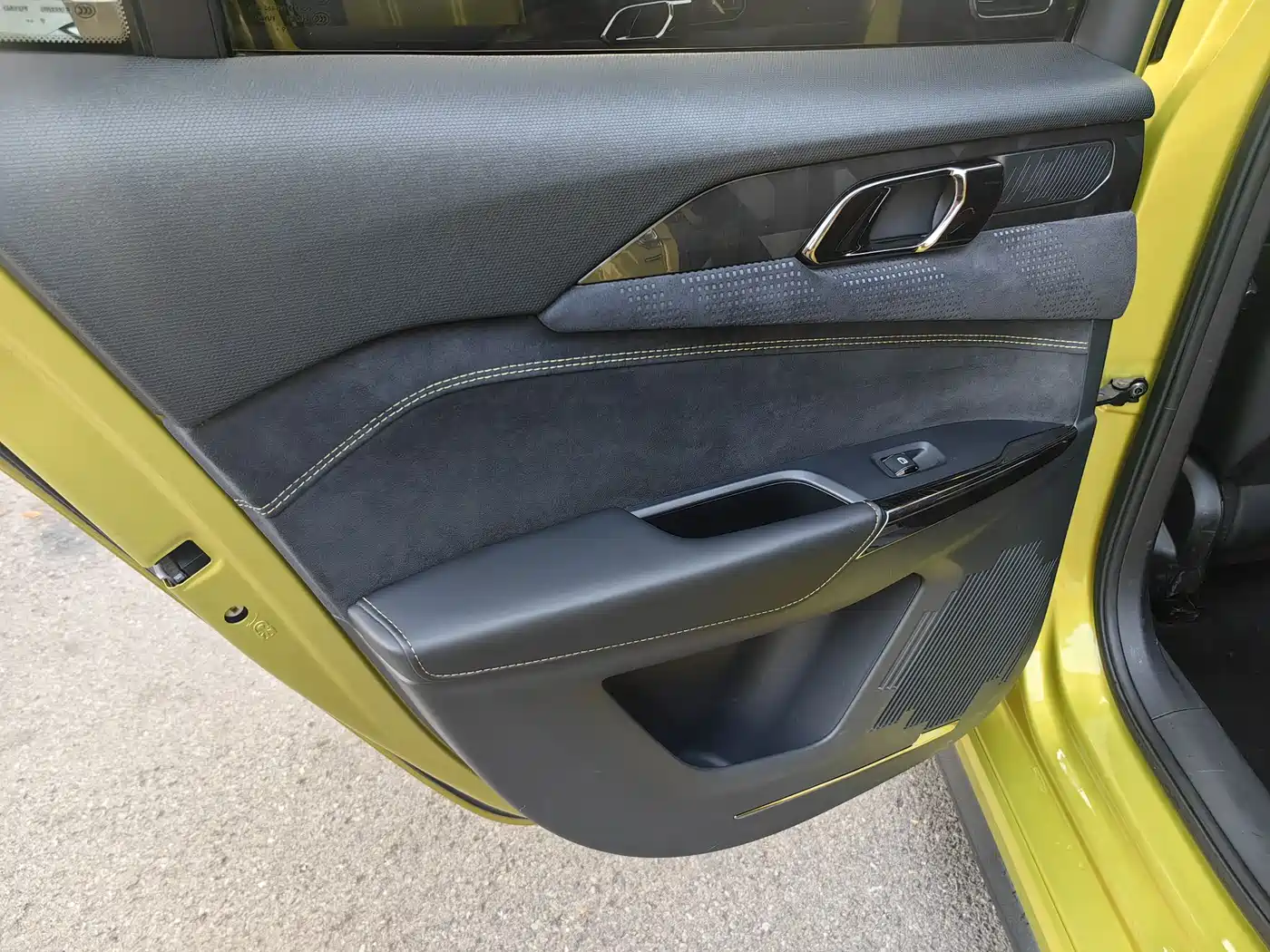 Lynk & Co 03 2020 03+ 2.0TD Auto Performance Package Edition фото 17