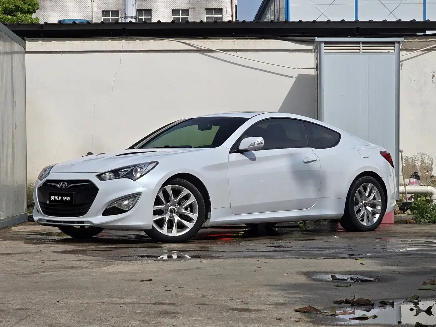 Hyundai Genesis Coupe 2012 2.0T Automatic Elegant Edition фото 4