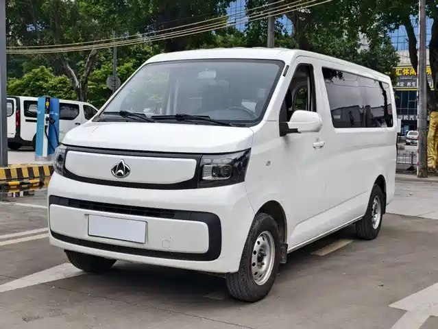  Changan Kaicheng Changan Ruixing EM80 2025 Model Passenger Version Comfort Type 6-seater 300km Tailgate