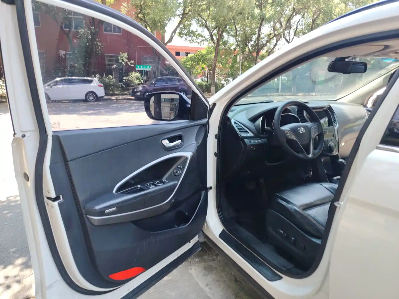 Hyundai Santa Fe 2013 Model 2.4L Automatic 2WD Comfort фото 6