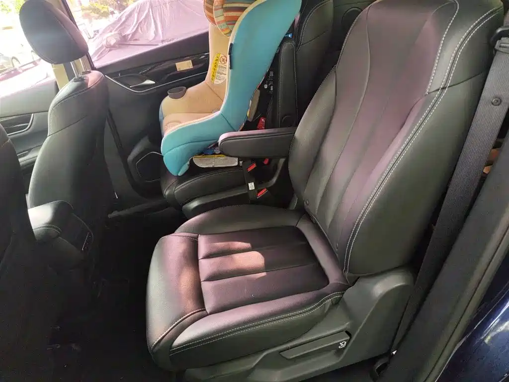 BYD Song MAX 2018 1.5T Auto Smart Connected Elite 6-Seater фото 15