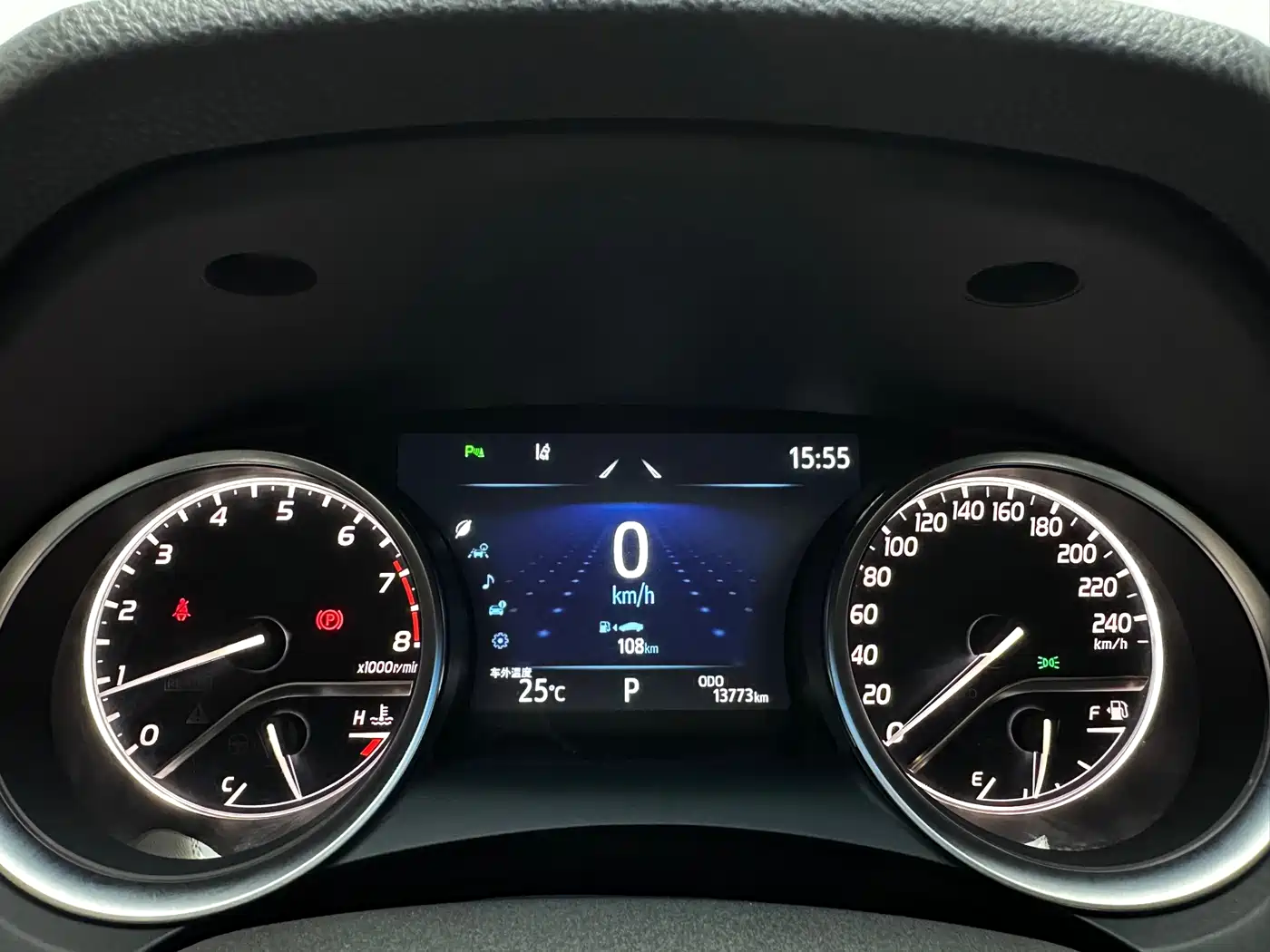 Toyota Camry 2021 2.0G Luxury Edition фото 21