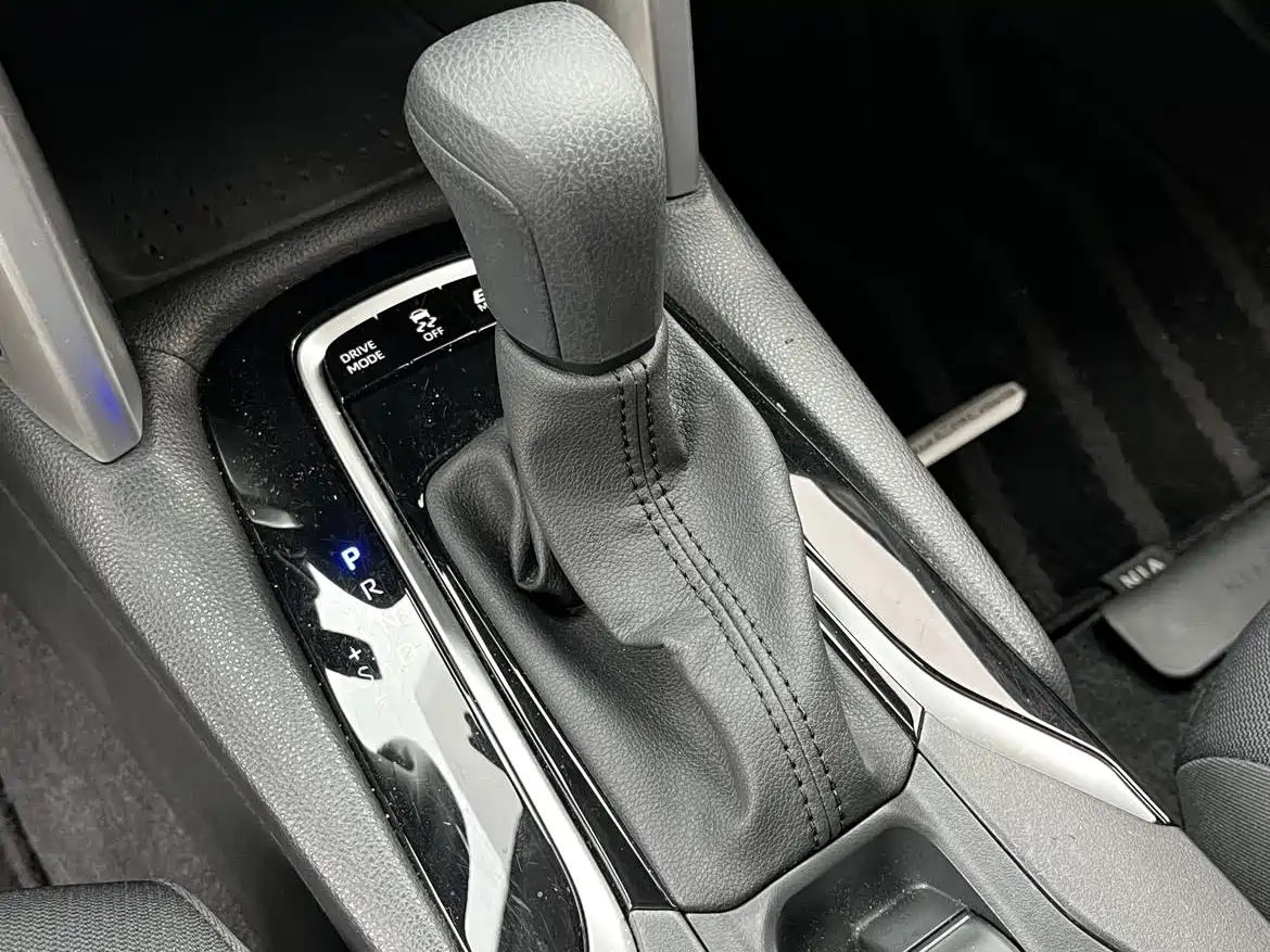 Toyota Corolla Cross 2024 2.0L Smart Hybrid Dual Engine Pioneer Edition фото 21