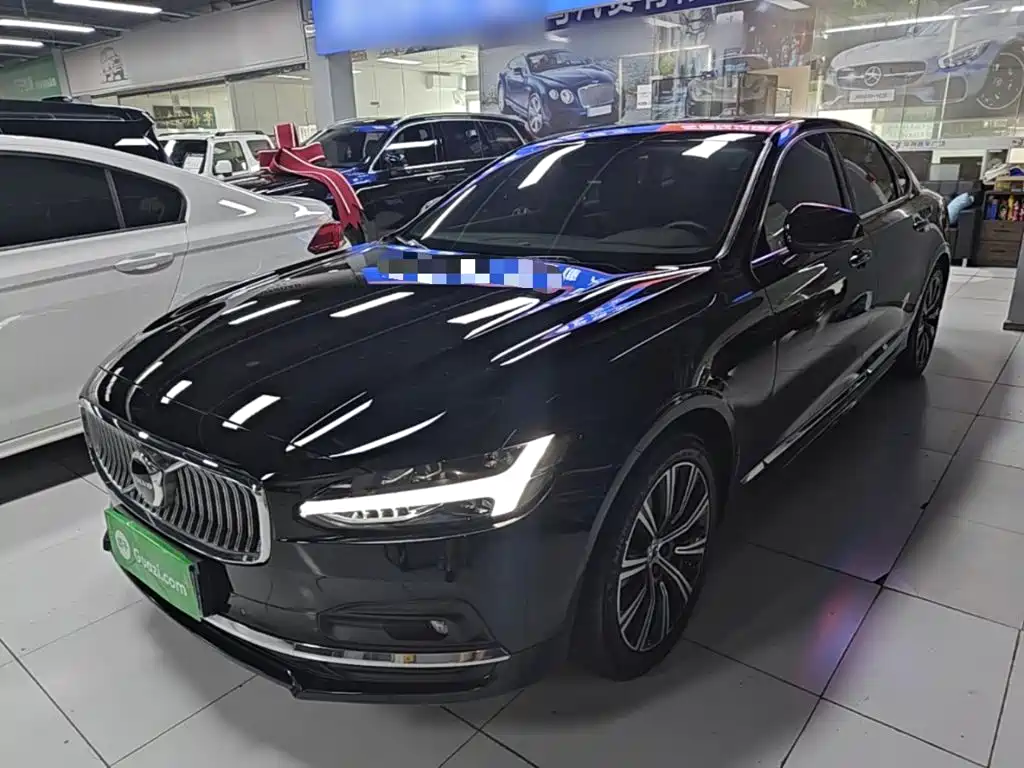 Volvo S90 2021 Model B5 Momentum Luxury Edition
