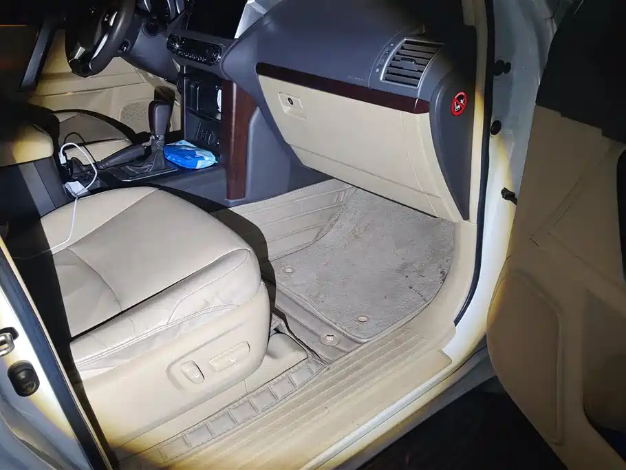 Toyota Prado 2016 3.5L Auto TX-L фото 8
