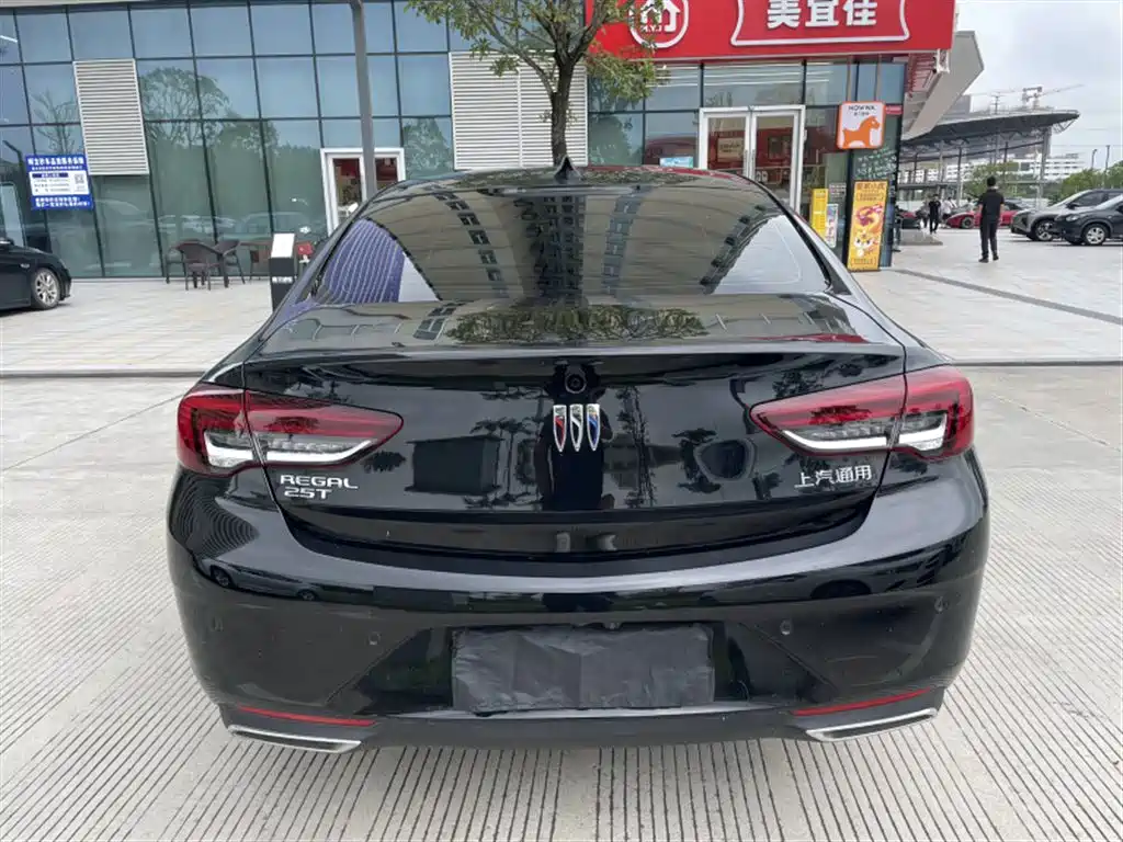 Buick Regal 2024 25T Ultra Comfort Edition фото 7