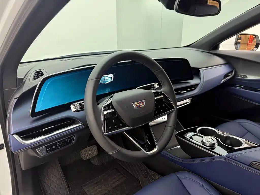 Cadillac GT4 2026 2023 25T Luxury Edition