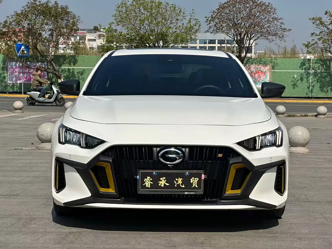 GAC Trumpchi Trumpchi Emkoo 2023 270T DCT J16 Edition фото 2