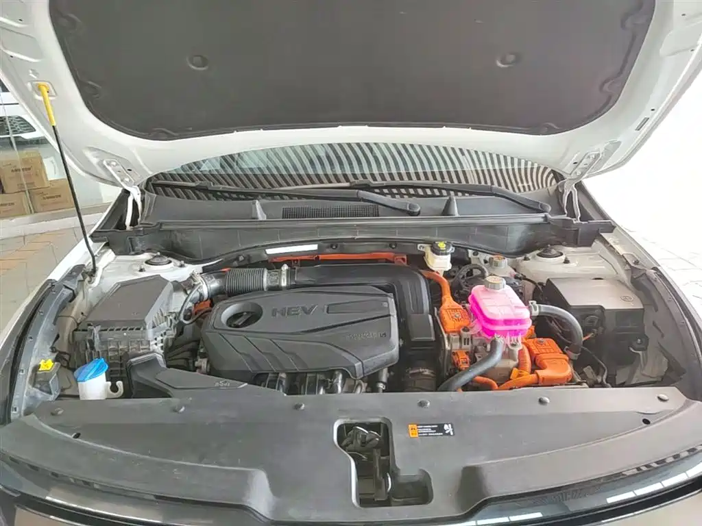 Kia Sportage 2023 2.0L HEV 2WD Flagship Edition фото 20