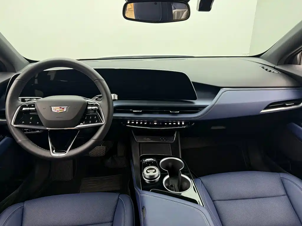 Cadillac GT4 2026 2023 25T Luxury Edition