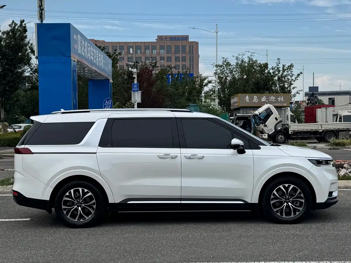 2024 Kia Carnival