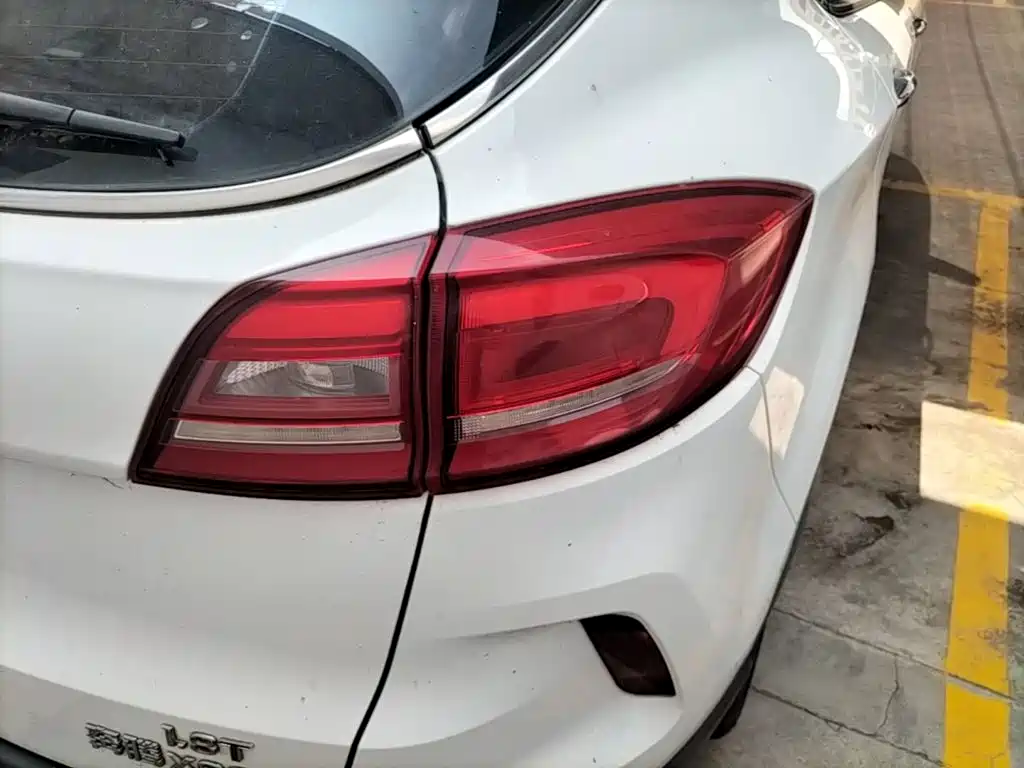 Besturn X80 2016 2017 1.8T Automatic Luxury Edition