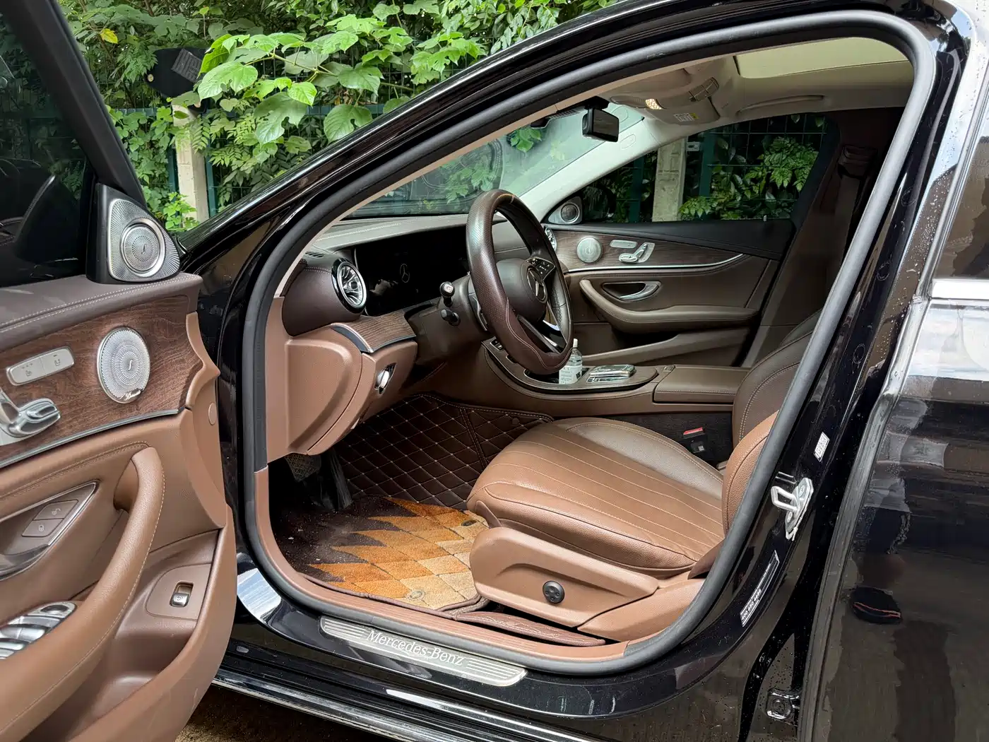 Mercedes-Benz E-Class 2023 Facelift E 300 L Luxury фото 6