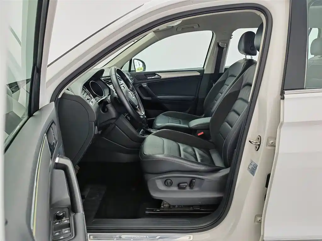 Volkswagen Tiguan L 2018 280TSI Automatic 2WD Comfort фото 10