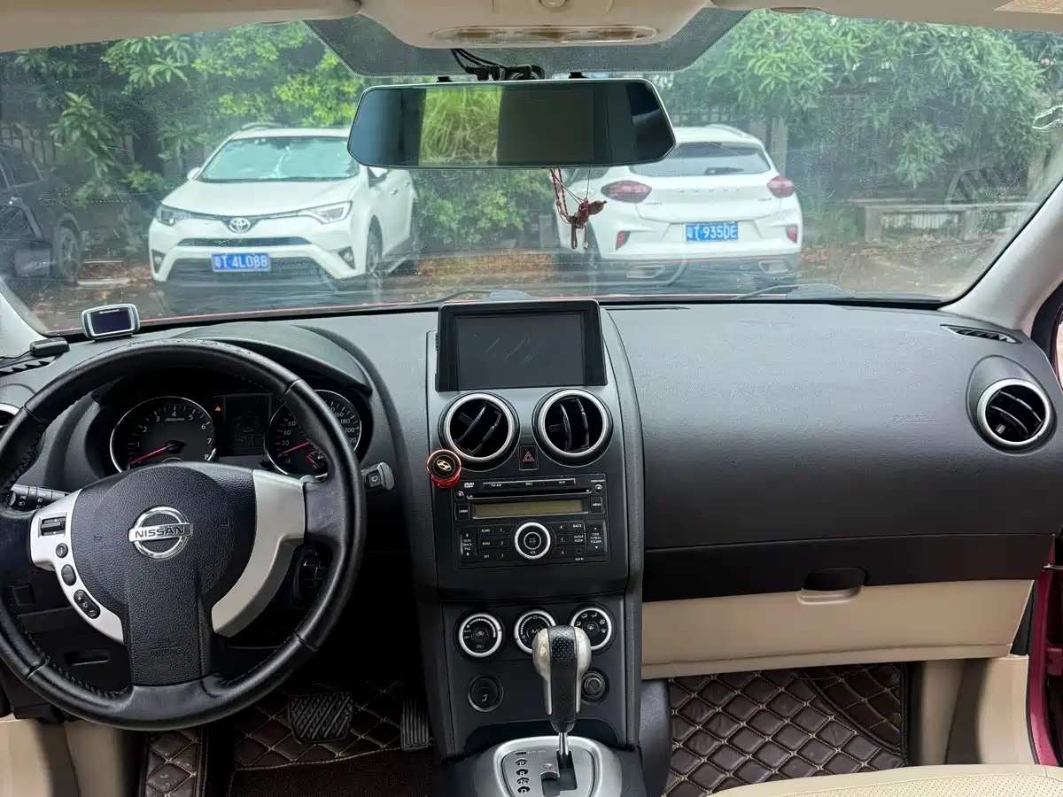 Фото 8 - Nissan Qashqai