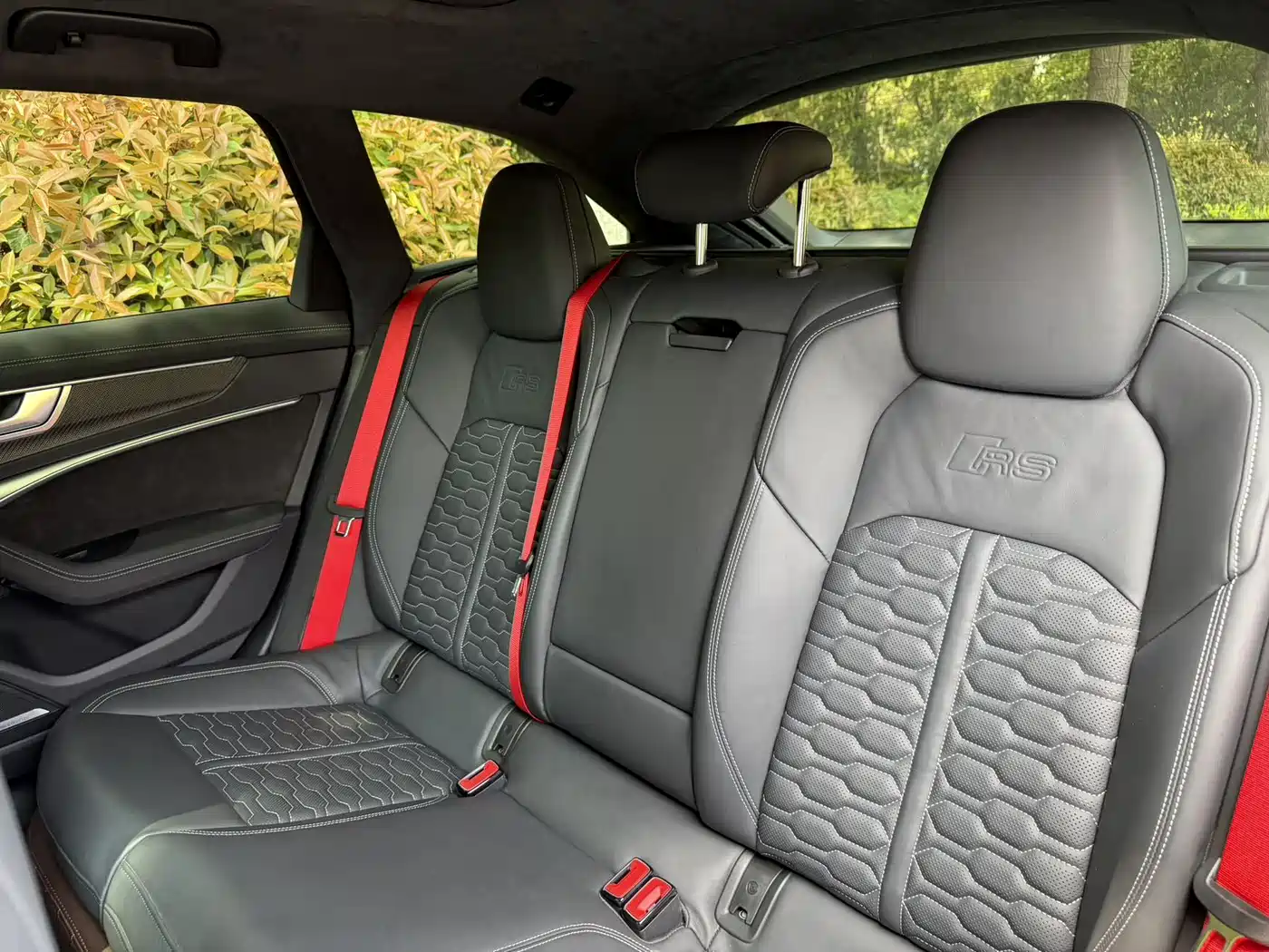 Audi RS 6 2021 RS 6 4.0T Avant фото 12