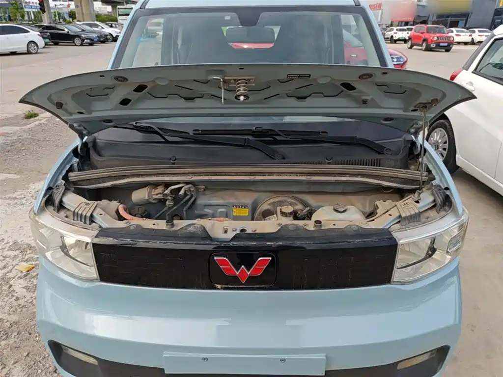 WULING AUTOMOBILE HONGGUANG MINIEV