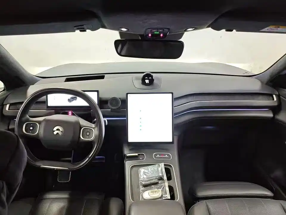 NIO ES8 2023 100kWh Signature Edition фото 4