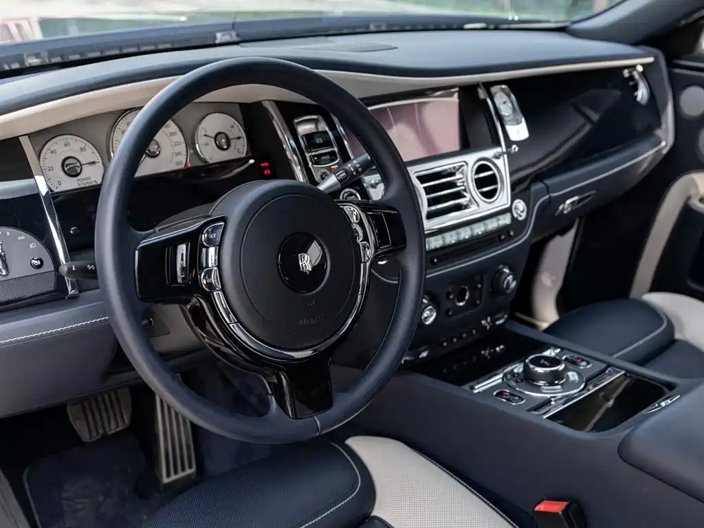 Фото 10 - Rolls-Royce Ghost