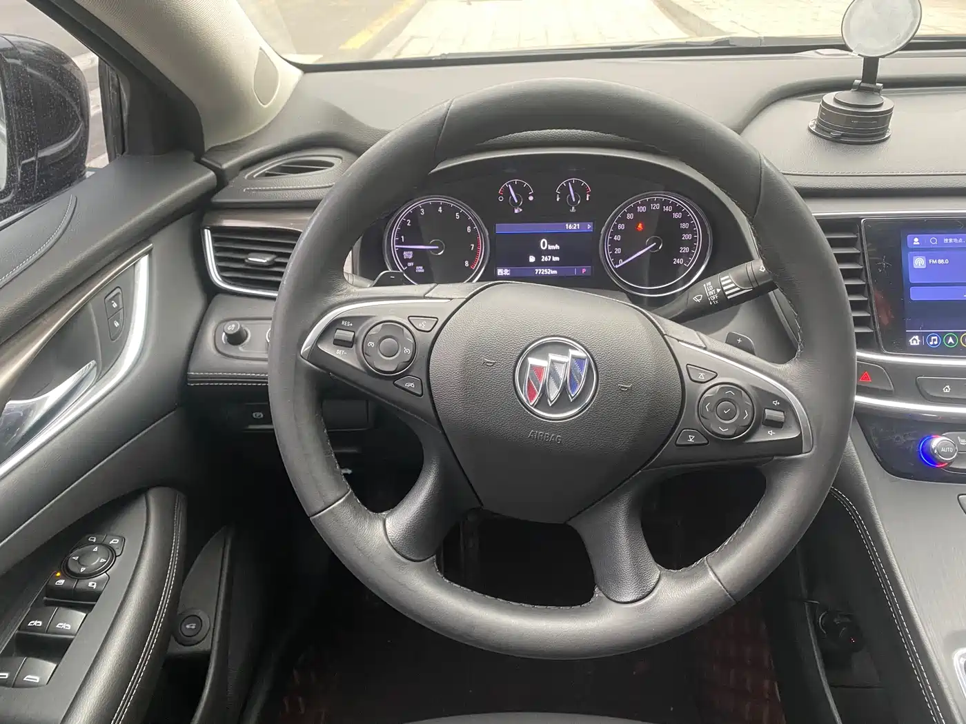 Buick LaCrosse 2022 552T Luxury фото 8