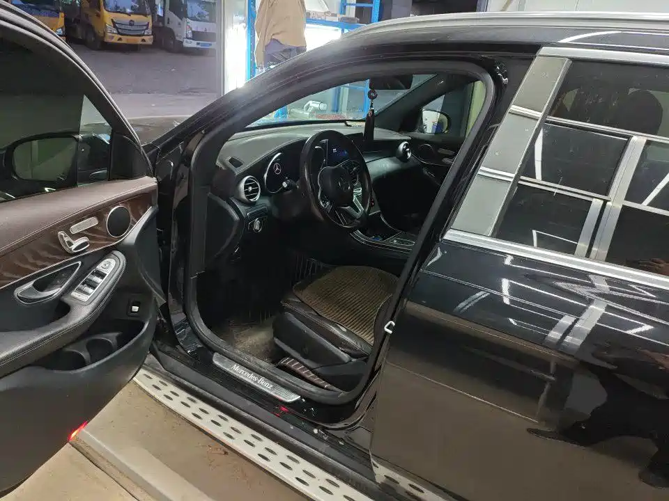 Mercedes-Benz GLC 2020 GLC 260 L 4MATIC Dynamic фото 4