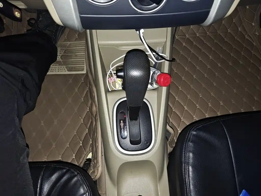 Venucia R50 2014 2013 1.6L Auto Fashion