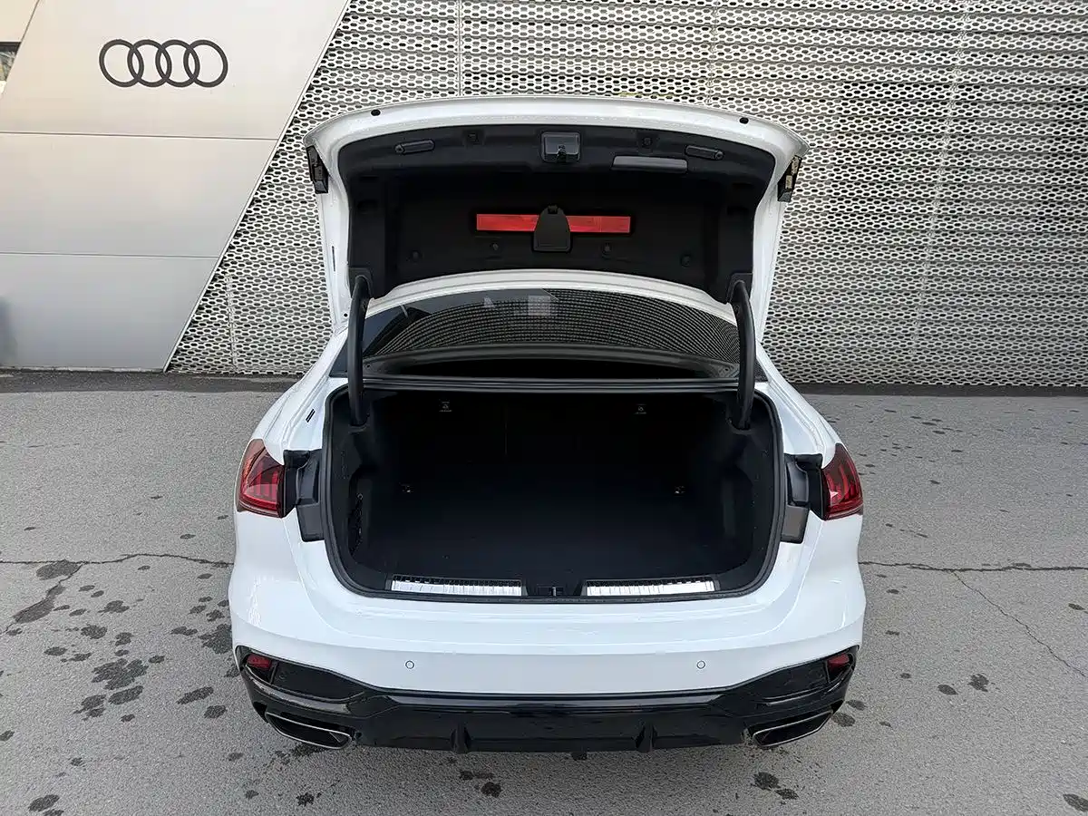 Audi A5L 2025 2.0T Sport Edition quattro фото 6
