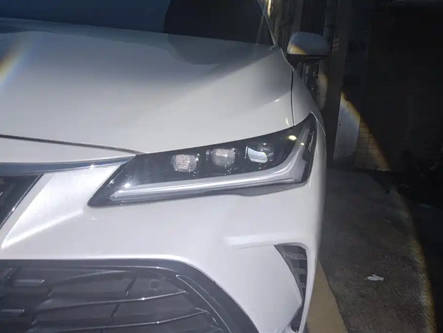 Toyota Avalon 2023 2.0L Premium Selection фото 5