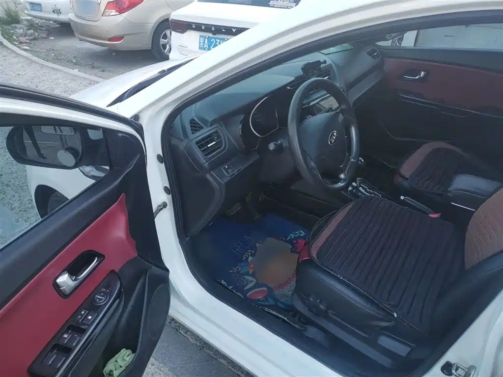 Kia K2 2015 Hatchback 1.4L AT GLS Cool Edition фото 12