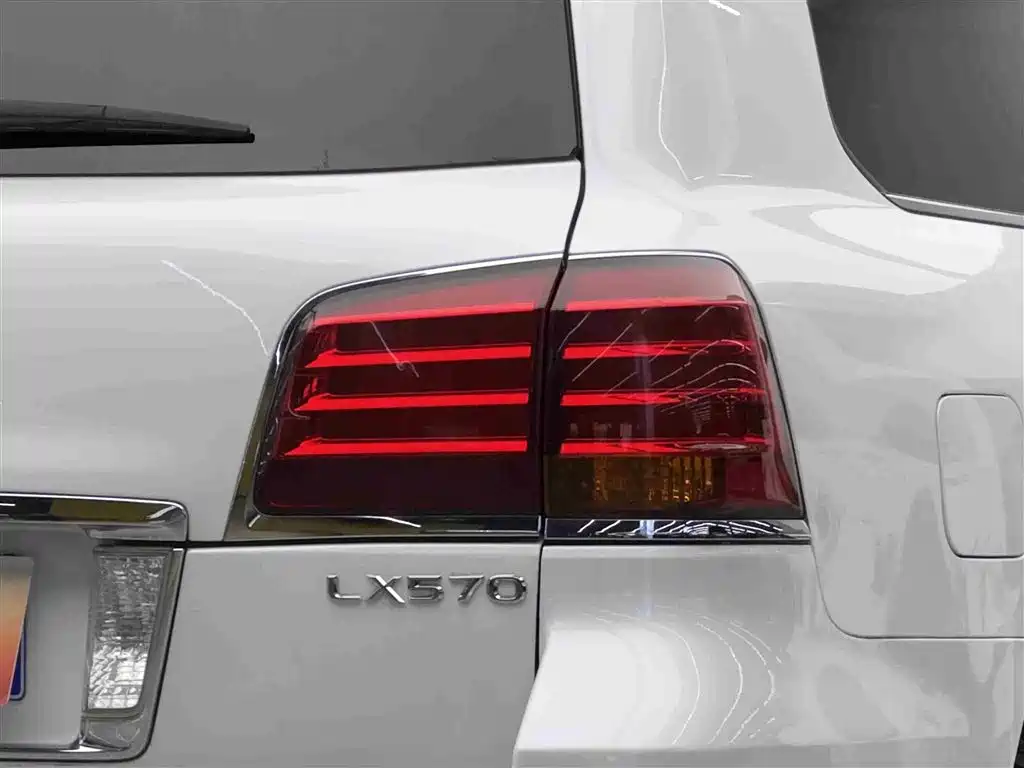 Lexus LX 2009 570 фото 19