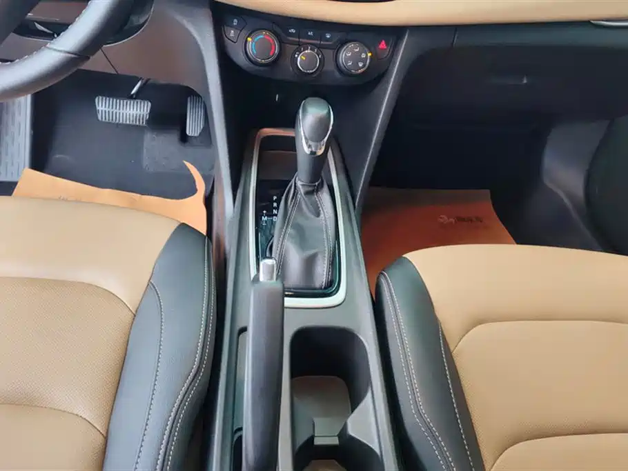 Chevrolet Monza 2020 320 Auto Joy Edition фото 16