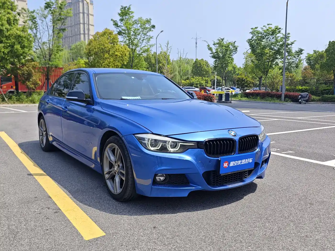BMW 3 Series 2019 320Li M Sport Black Night Edition фото 3