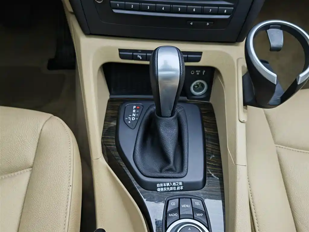 BMW X1 (Import) 2010 xDrive28i фото 13