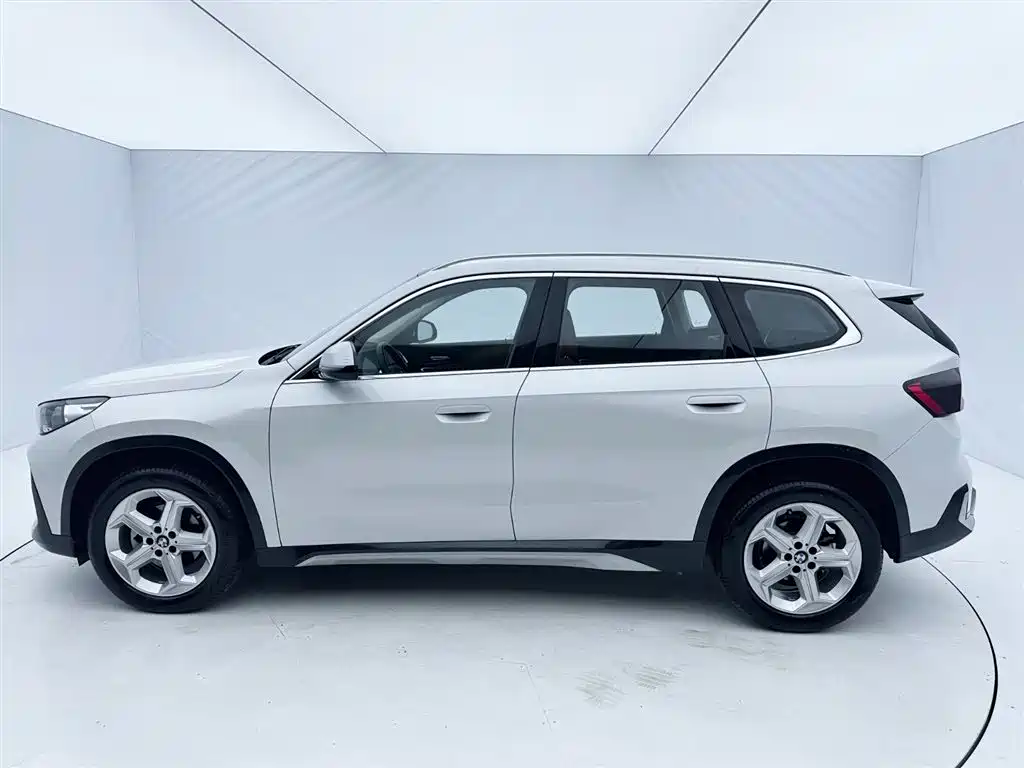 BMW X1 2023 sDrive20Li X Design Package фото 7