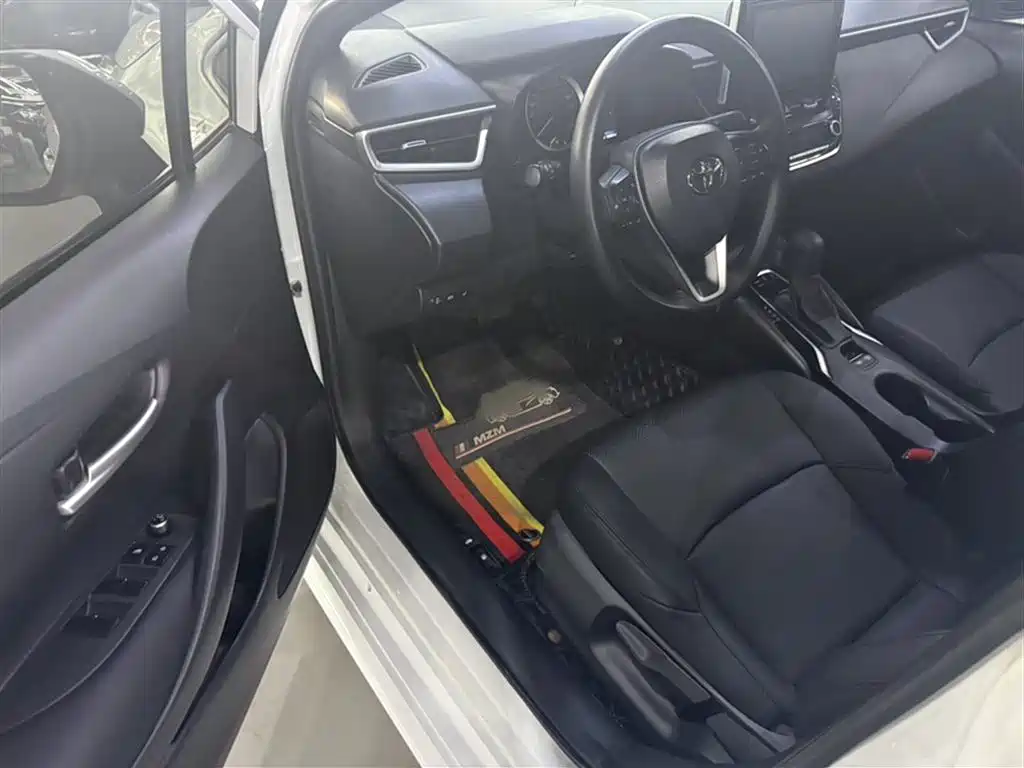 Toyota Levin 2021 185T CVT Luxury Edition фото 17