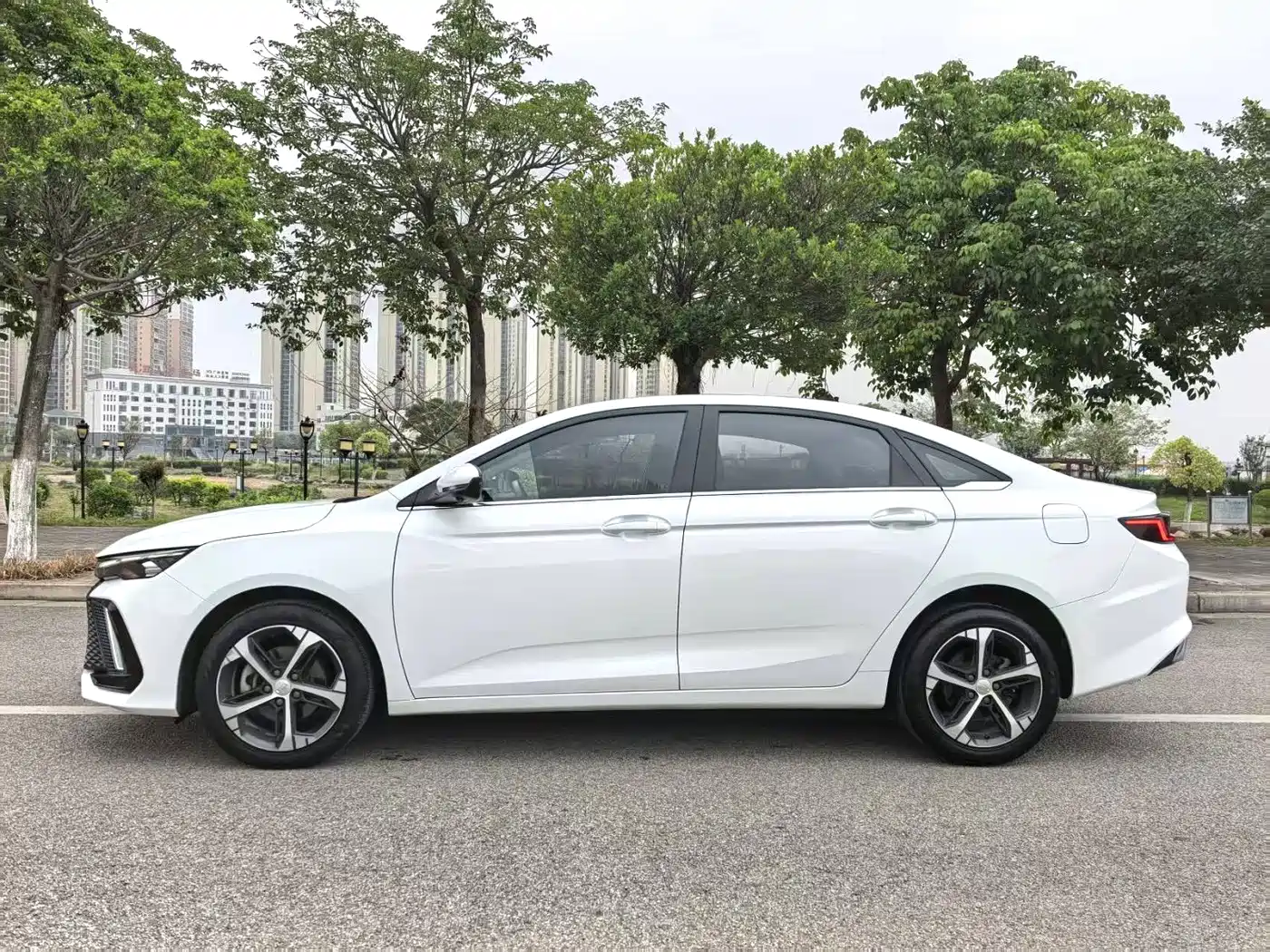 GEELY AUTOMOBILE EMGRAND L