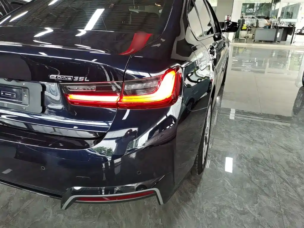 BMW i3 2022 eDrive 35 L фото 8