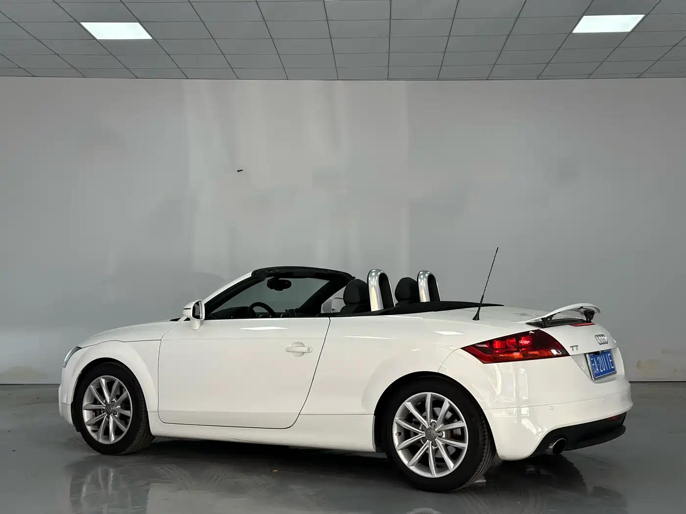 Audi TT 2012 TT Roadster 2.0TFSI Classic Edition фото 15