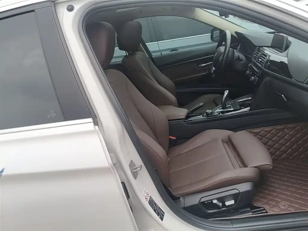 BMW 3 Series 2018 320Li Fashion Style фото 25