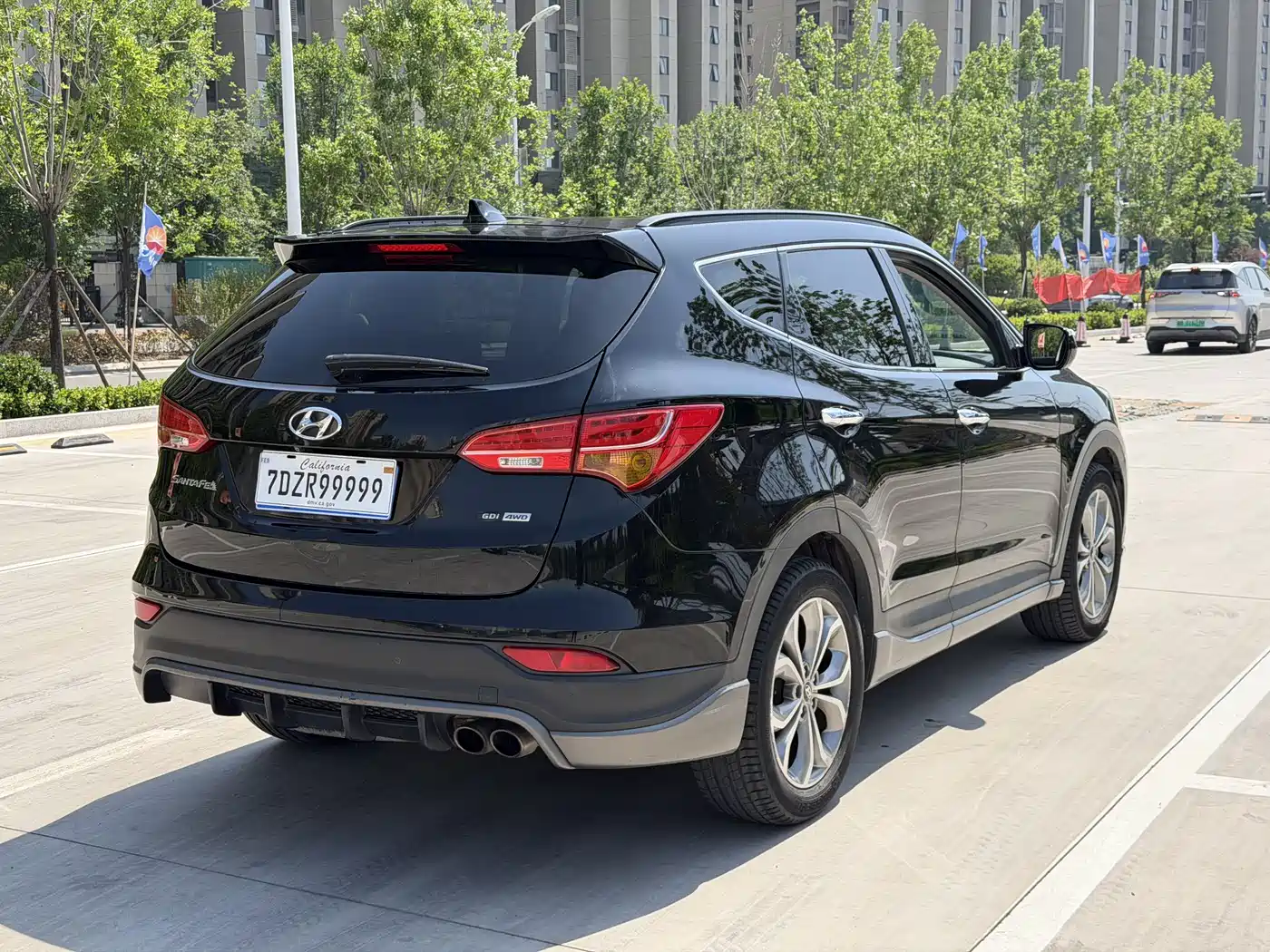 Hyundai Santa Fe (Import) 2013 2013 3.0L 4WD Premium Edition 7-Seater Euro V