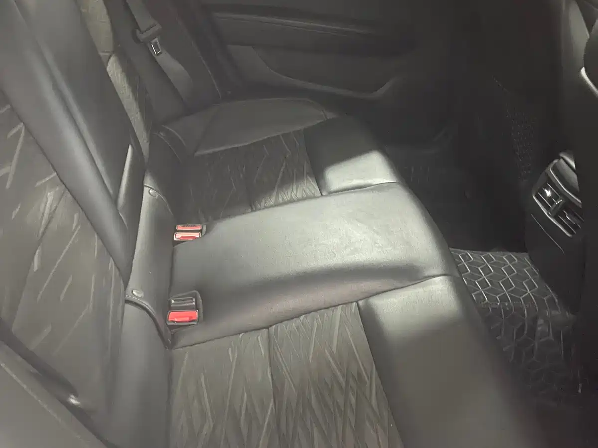 Cadillac ATS-L 2017 28T Technology фото 13