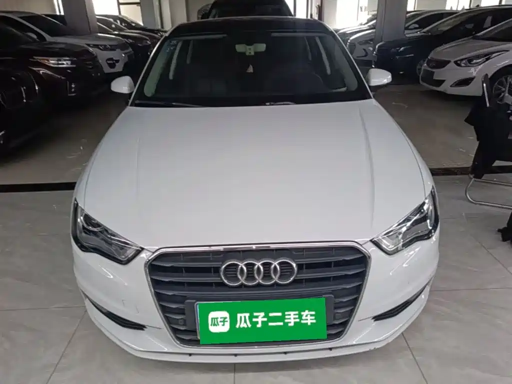 Audi A3 2016 Limousine 35 TFSI Style фото 3