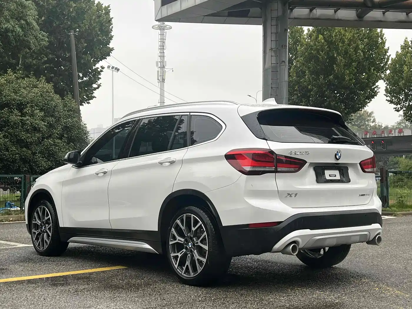 BMW X1 2022 sDrive25Li Leading фото 17