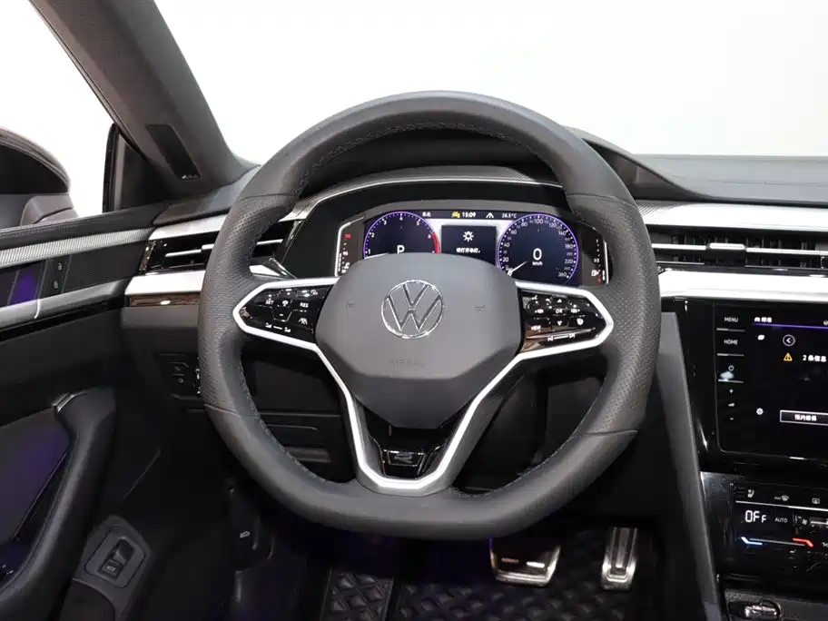 Volkswagen FAW-Volkswagen CC 2023 380TSI Eye-catching Edition фото 13
