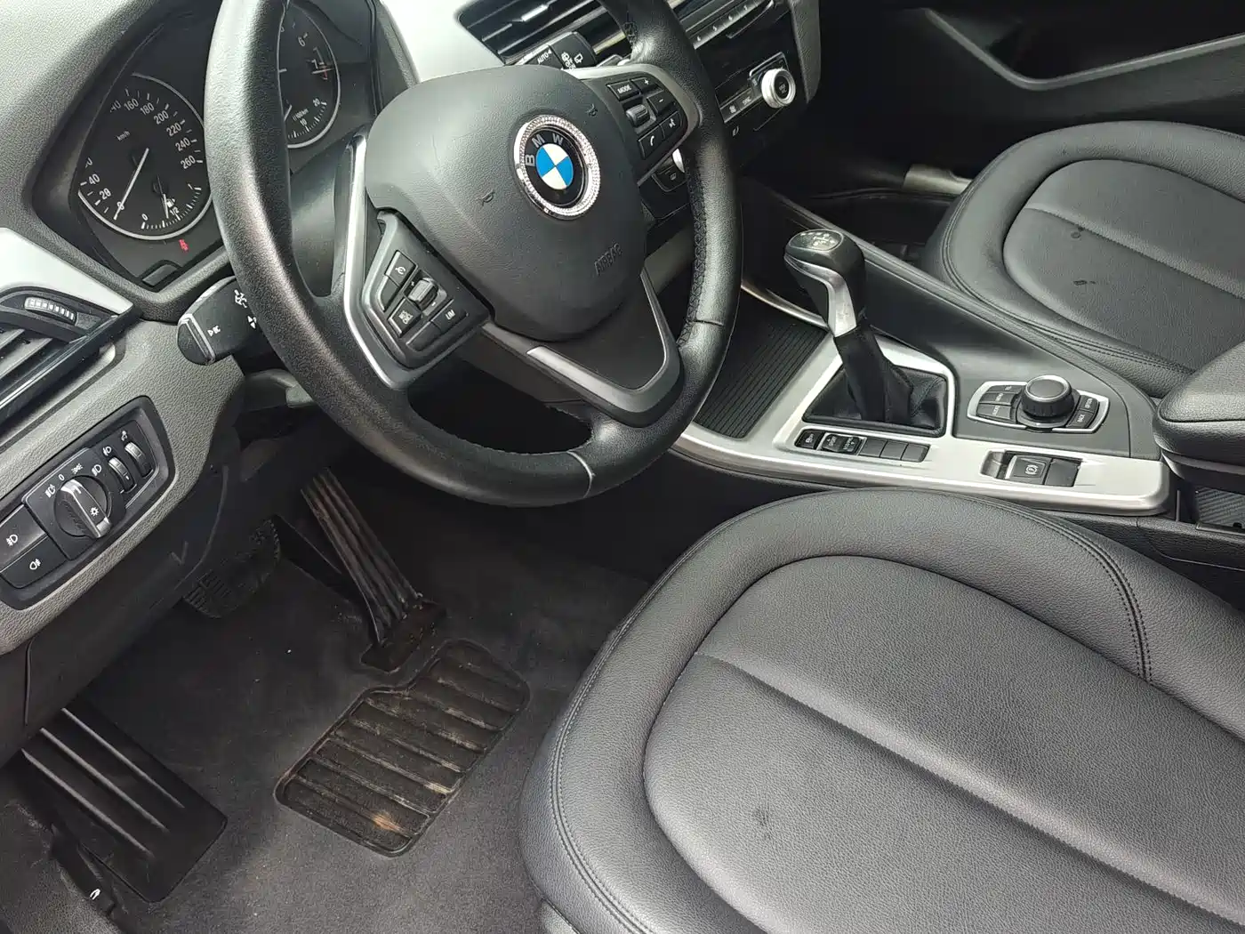 BMW X1 2016 sDrive18Li Fashion Model фото 9