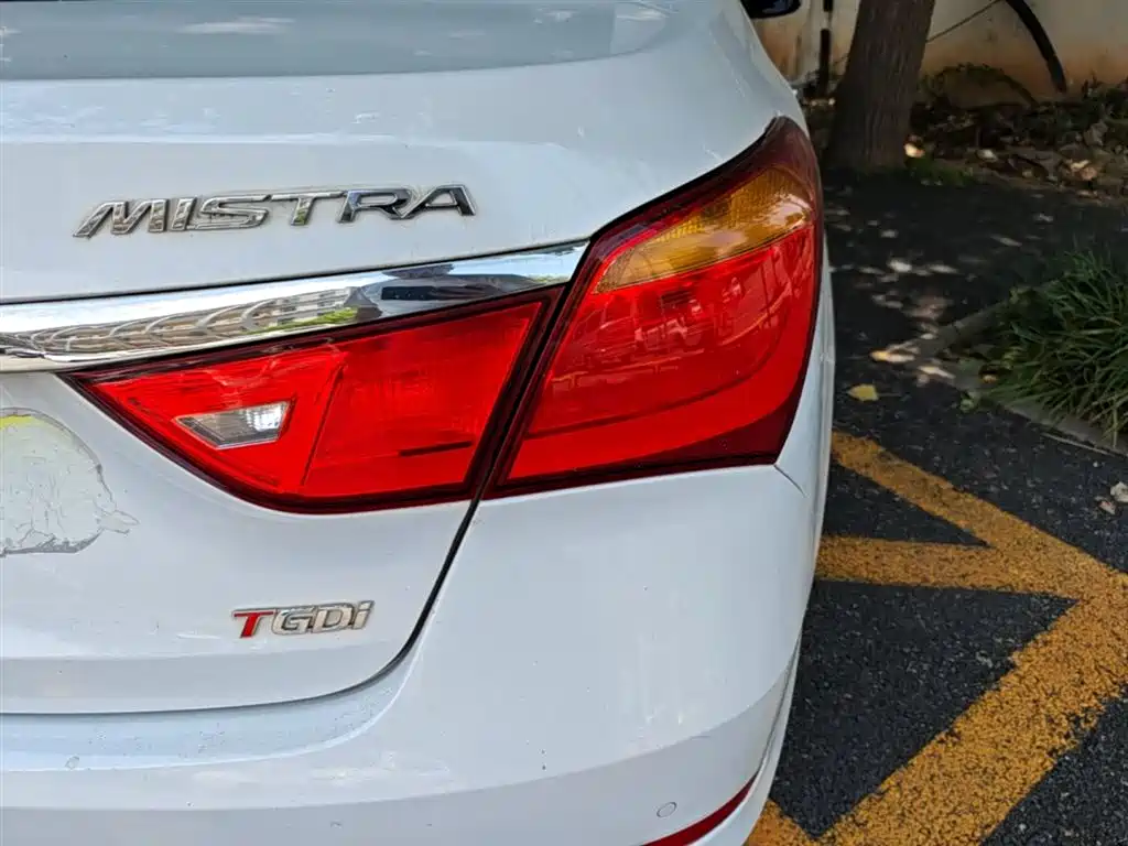 Hyundai Mistra 2016 1.6T Automatic Smart GLS фото 8