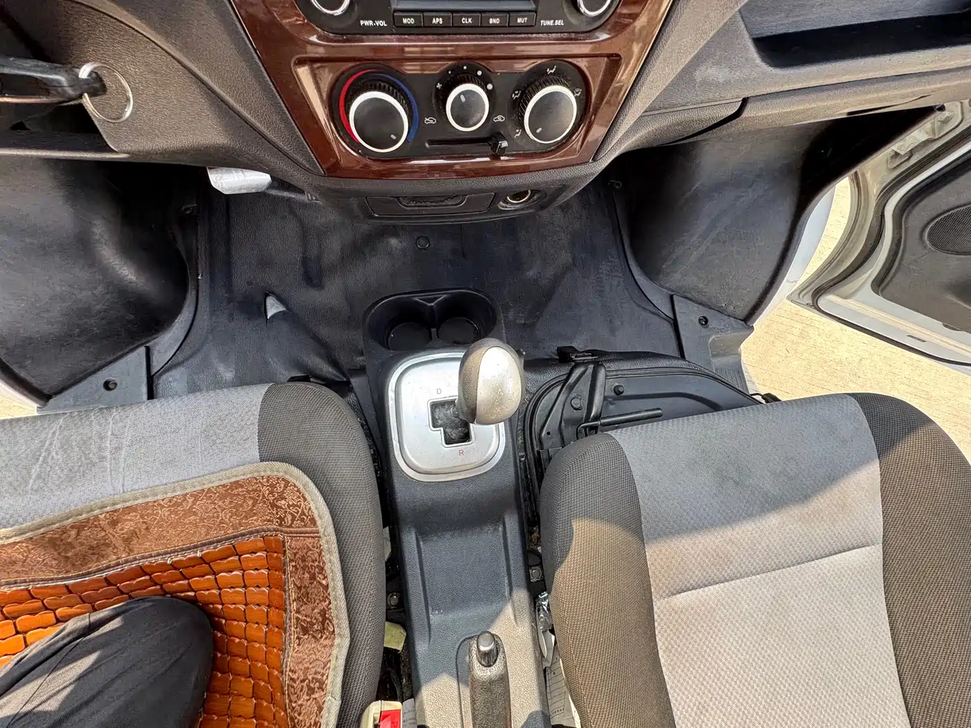 CHANGAN CHANGAN RUIXING EM60