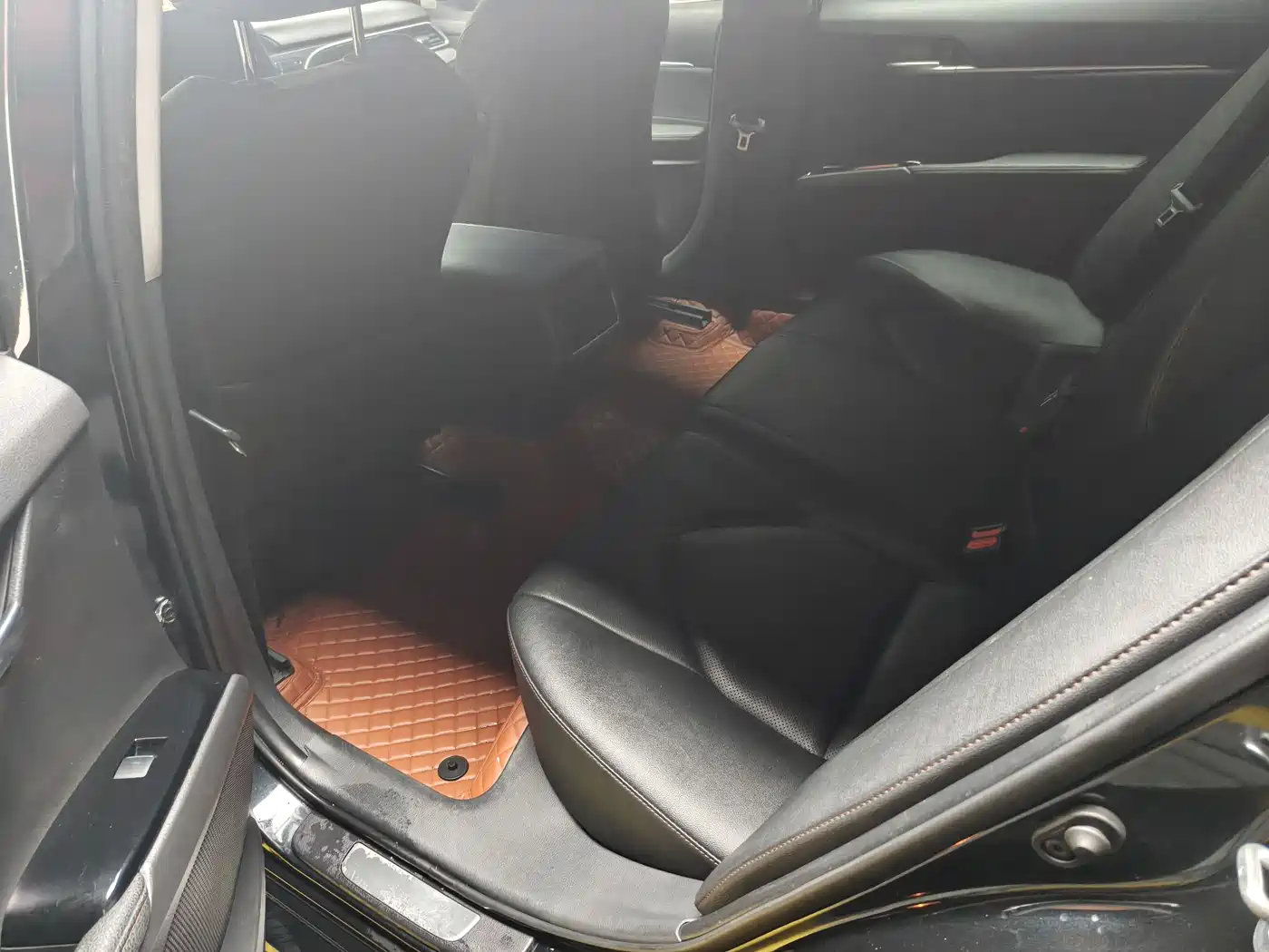 Toyota Camry 2023 2.0G Luxury Edition фото 4
